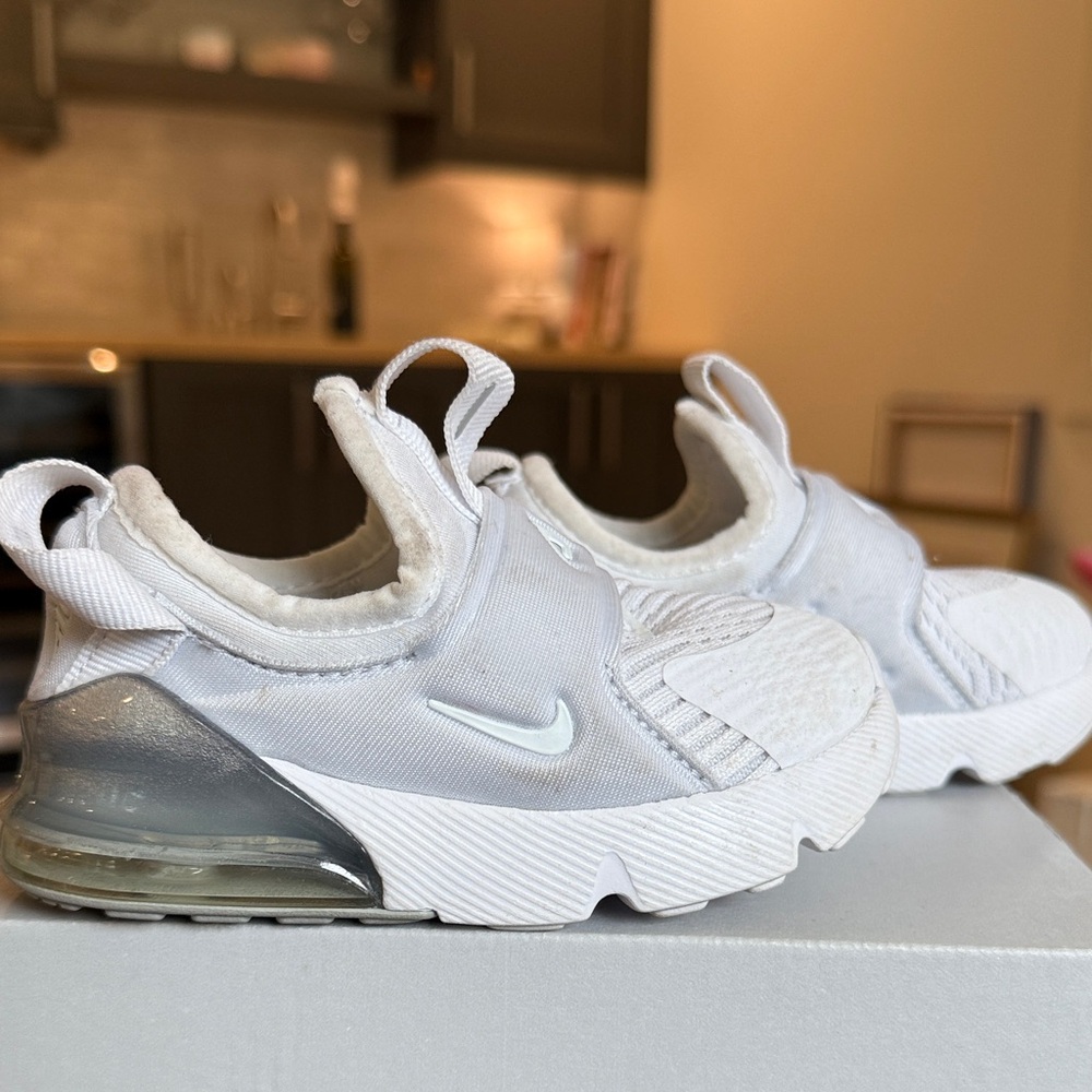 Nike Kids White airmax
